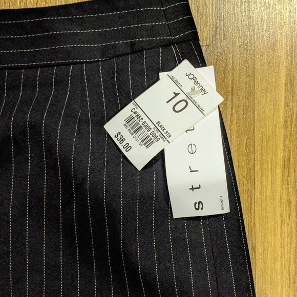 Vintage Mix-it Pencil Skirt Black Pin Stripe size 10 BNWT - Picture 3 of 4